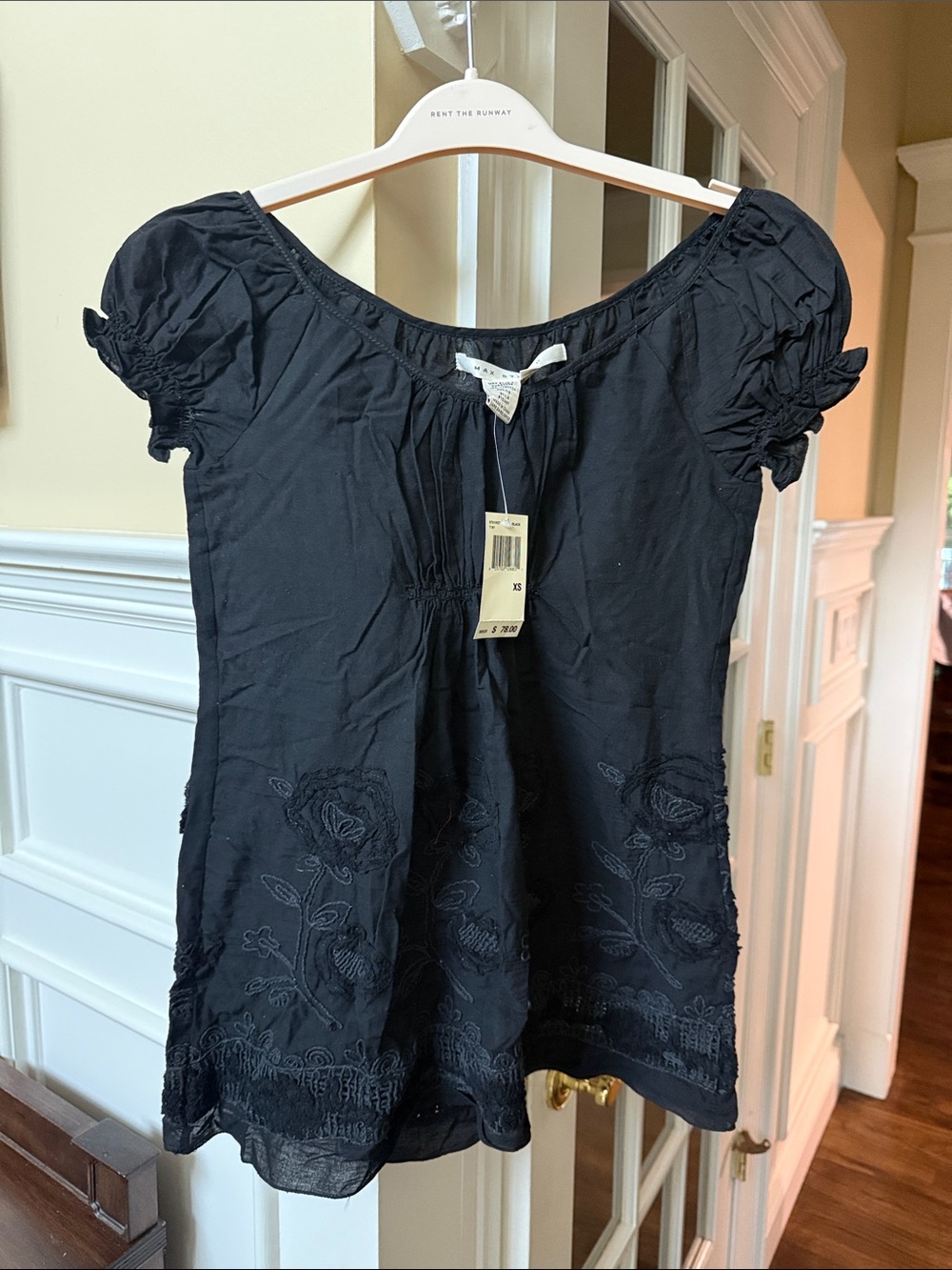 Max Studio Black Embroidered Puff-Sleeve Peasant Top